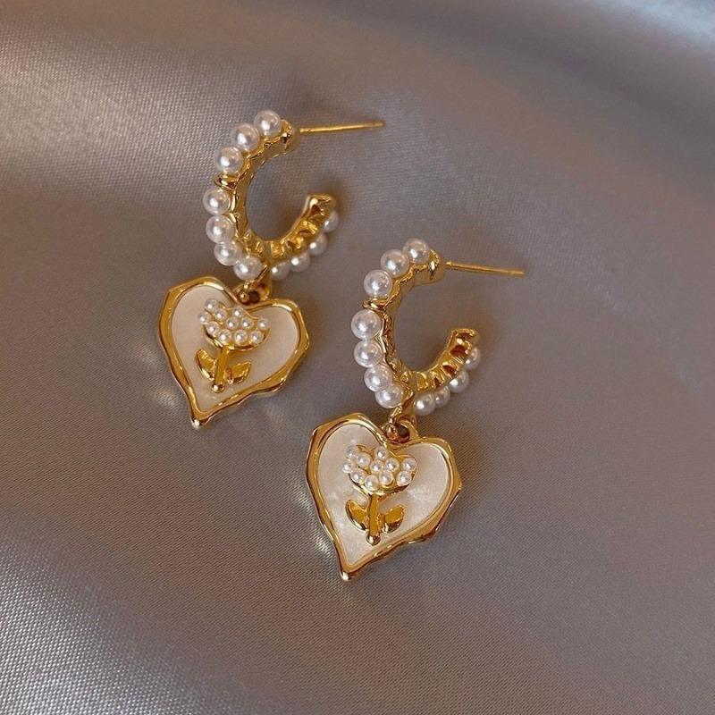 

Korean Heart Drop Earrings for Women Romantic Valentine s Day Gift Fashion Jewelry Trend Hanging Pearl Cute Bowknot Earring білий