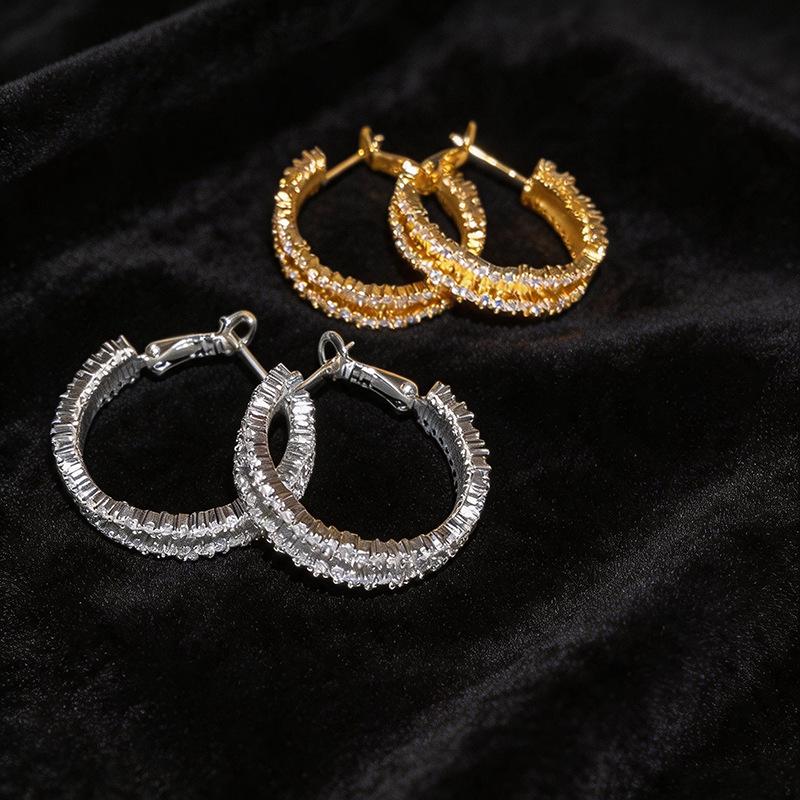 Silver Needle Cubic Zirconia Round Hoop Earrings - Luxury Niche Style, European & American Fashionable Ear Jewelry.