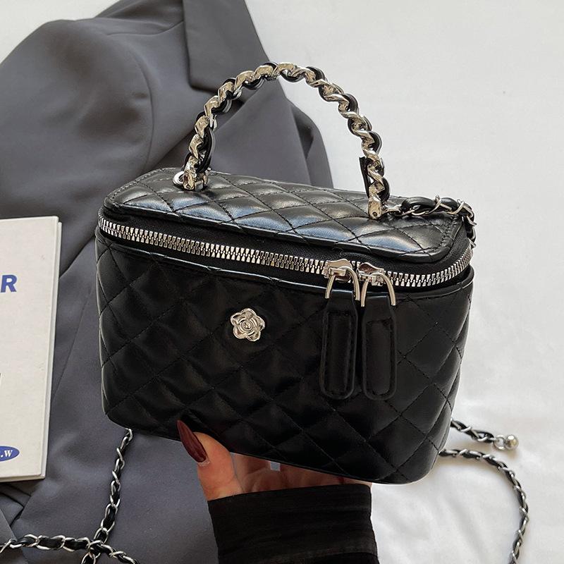 This Year, Xiaoxiangfeng Is Popular, Light Luxury, High-end Texture, Portable Box Bag, Women's Versatile Commuting, Foreign Style, Korean Messenger Ba