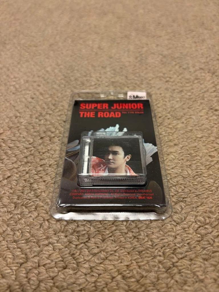 [USED] SUPERJUNIOR SMini SIWON Ver.