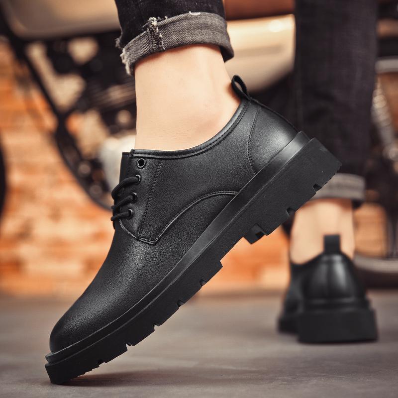 2024 New Casual Leather Shoes for Men British Lace-up Oxford Shoes Antiskid Classic Business Dress Outdoor Flat Designer Shoes