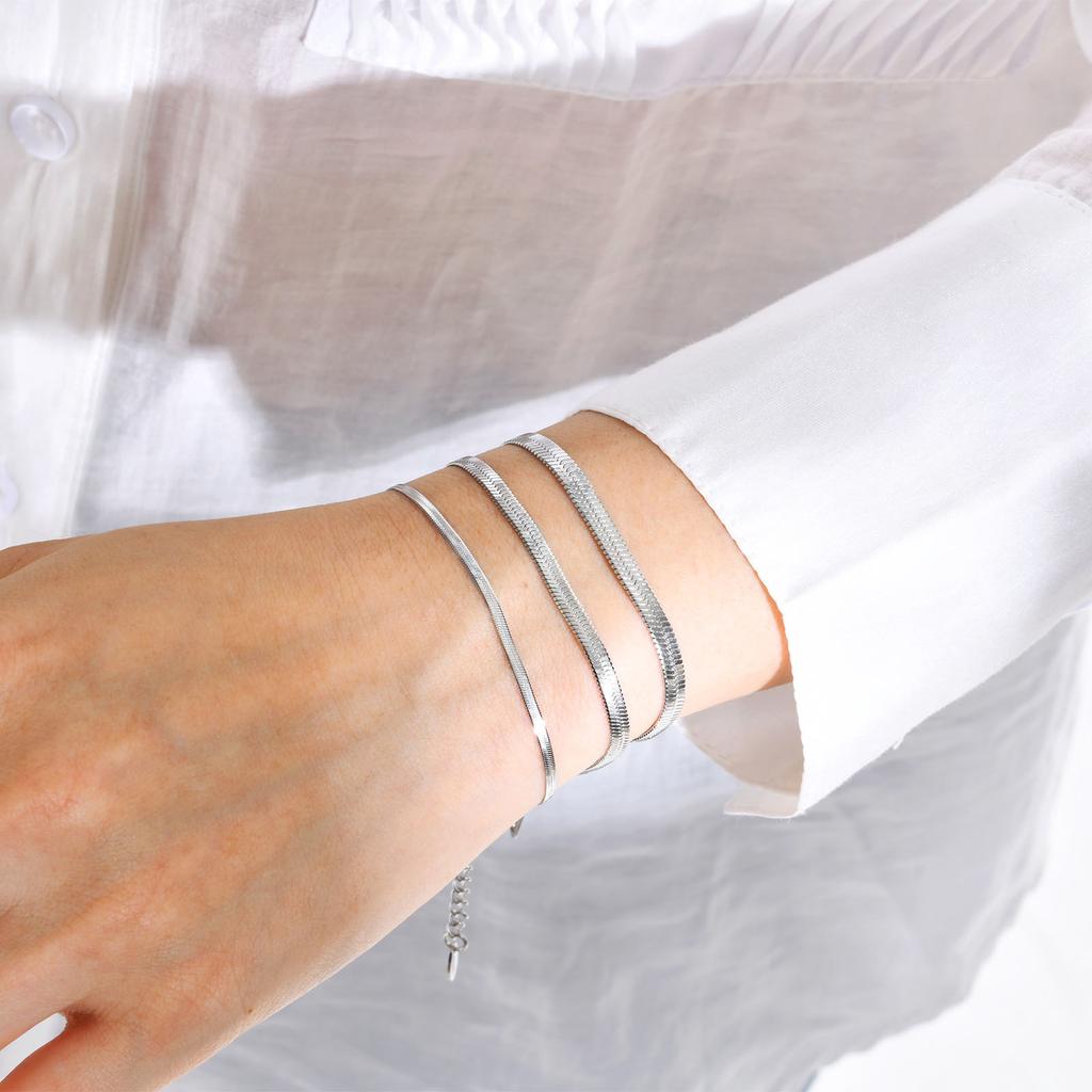 Fischgräten-Schlangenkette Armband für Damen, 18 Karat Vergoldet, Gliederkette, Verstellbar, Edelstahl, Breite 2/3/4mm