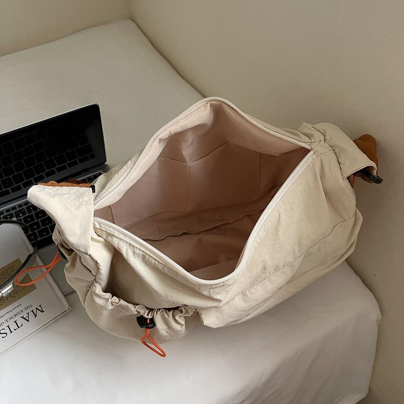 Fashion and foreign style, simple texture and trend, large-capacity bag 2025 autumn new casual women's shoulder messenger bag