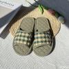 Fashion Indoor soft soled home shoes fabric slippers for couples anti slip breathable men's women's slippers for indoor home use