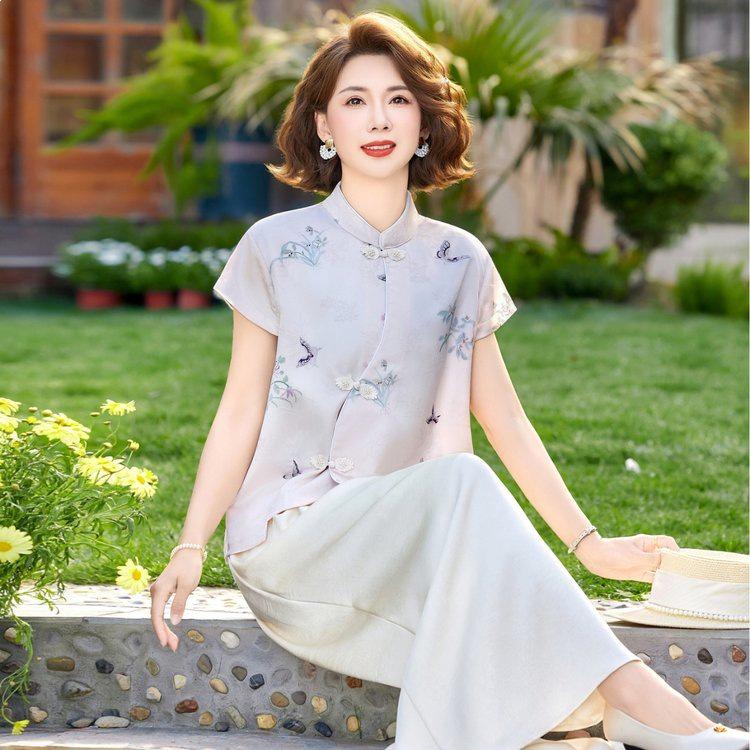 2026 New Stylish Two-Piece Summer Set for Middle-Aged and Elderly Women