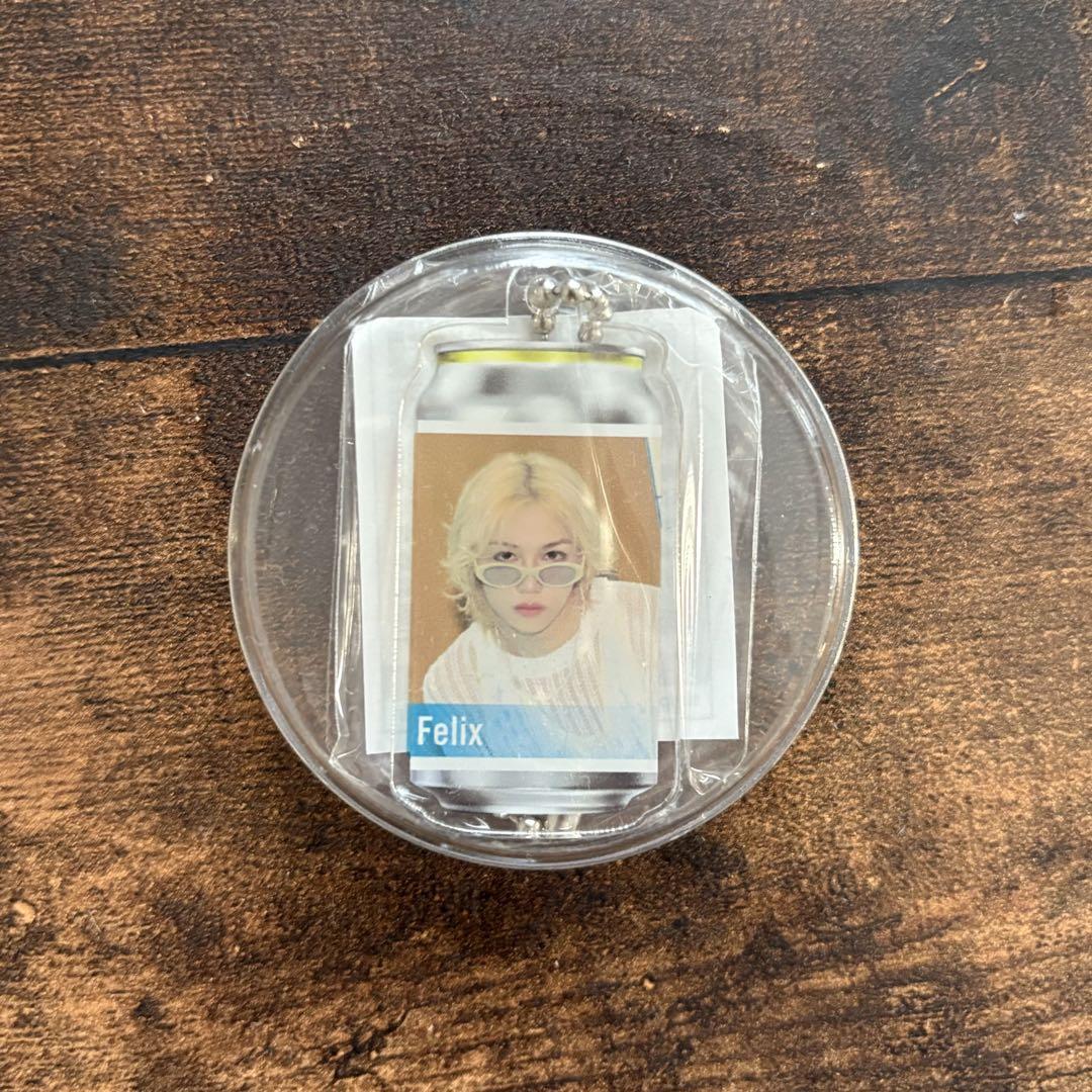 

[USED] Stray Kids Felix Label Can Keychain
