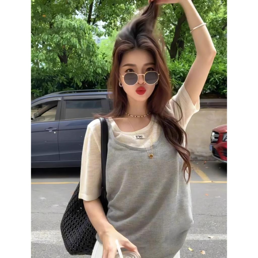 Korean chic chic design sense knitted ice silk short-sleeved t-shirt women's summer unique super good-looking two-piece top