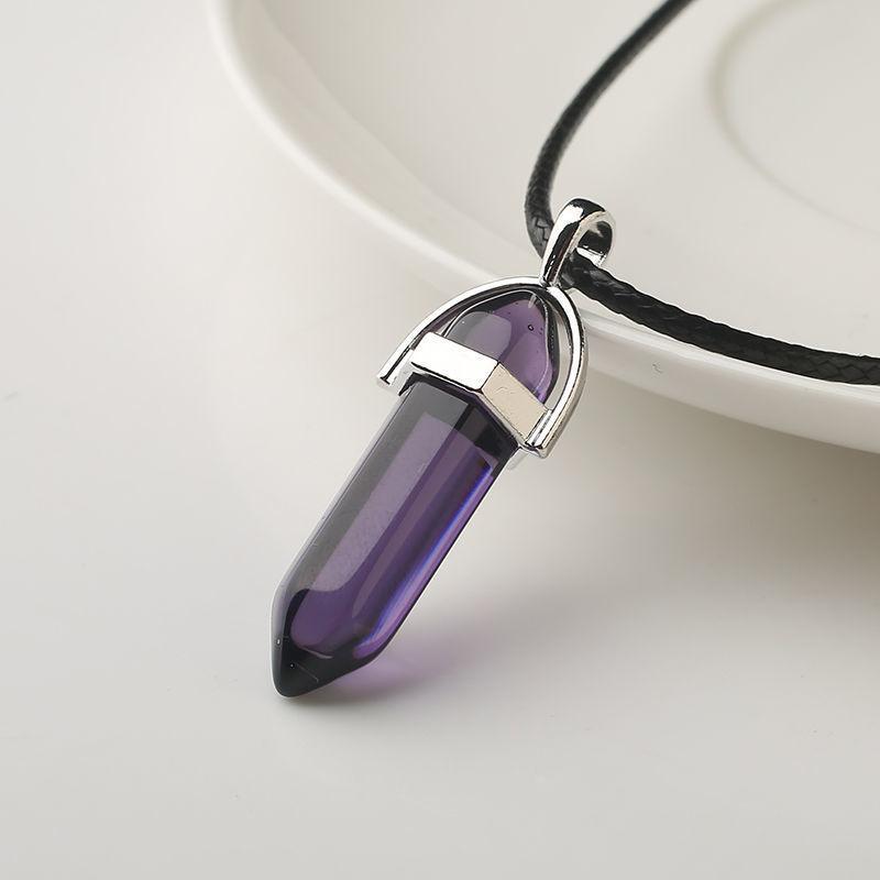 Naturstein Anhänger Halskette Damen Mädchen Geschenk PU Leder Sechseckige Säule Spitz zulaufender Schmuck