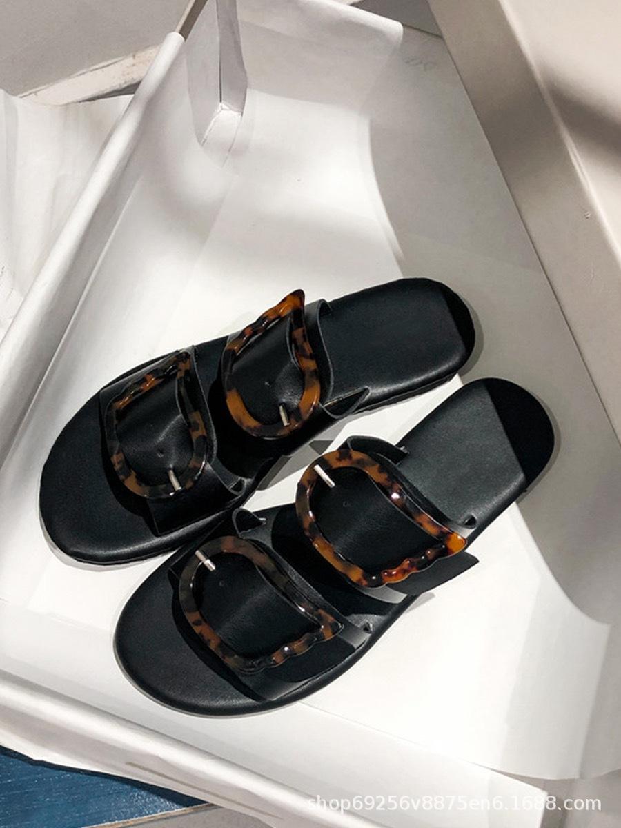 

2025 summer new leather open-toed slippers women s wear flat-soled platform retro Roman sandals sandals women s shoes 40 чорний