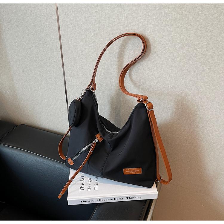 Damen-Tragetasche mit großem Fassungsvermögen, neue vielseitige Schulter-Umhängetasche für den Sommer, lässiger multifunktionaler Rucksack