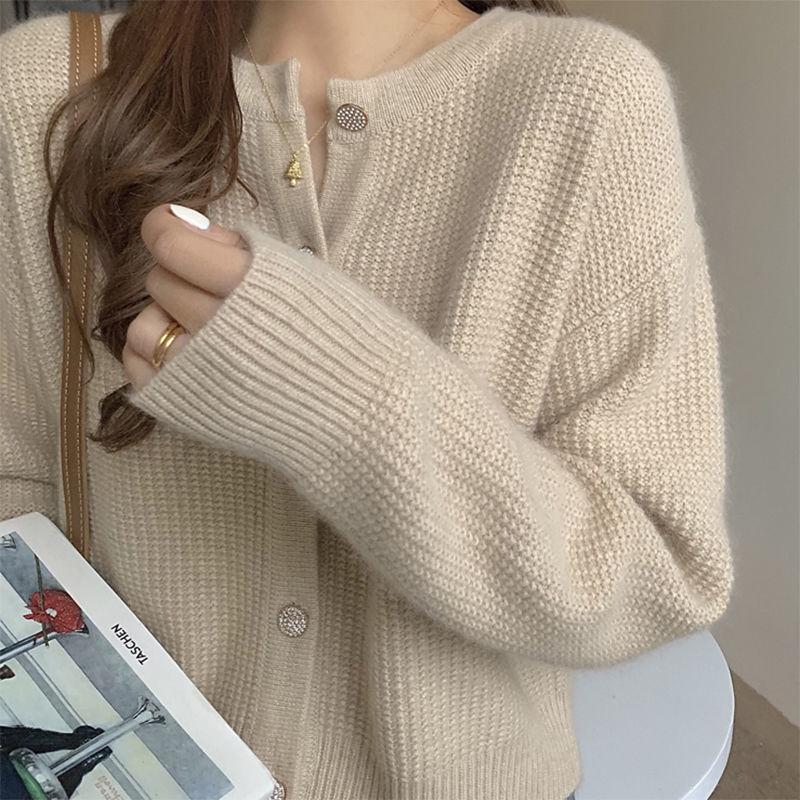 Spring Retro Petite Knitted Cardigan – Women's Short Round Neck Sweater with Hong Kong Style