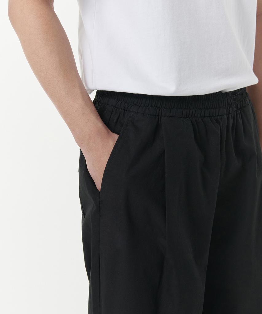 Musinsa Standard Cotton Deep Tuck Wide Elastic Waist Pants [Black]