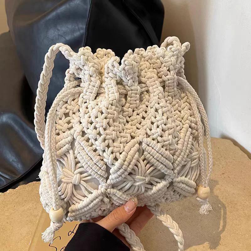 Women's Large Capacity Straw Woven Handbag Summer High-End Feel Crossbody Bucket Bag Soft Material Hand-Held Fashion Accessory