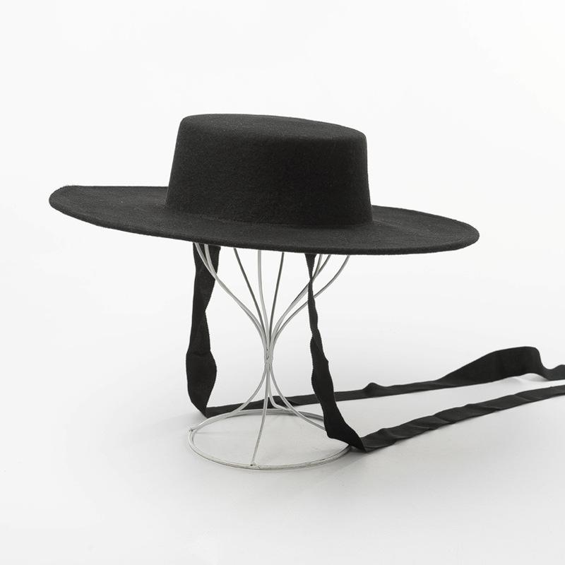 2025 New Utumn and Winter Fashion Simple Woolen Woolen Top Hat Ladies Wool Felt Bandage Flat Hat Felt with Straps European