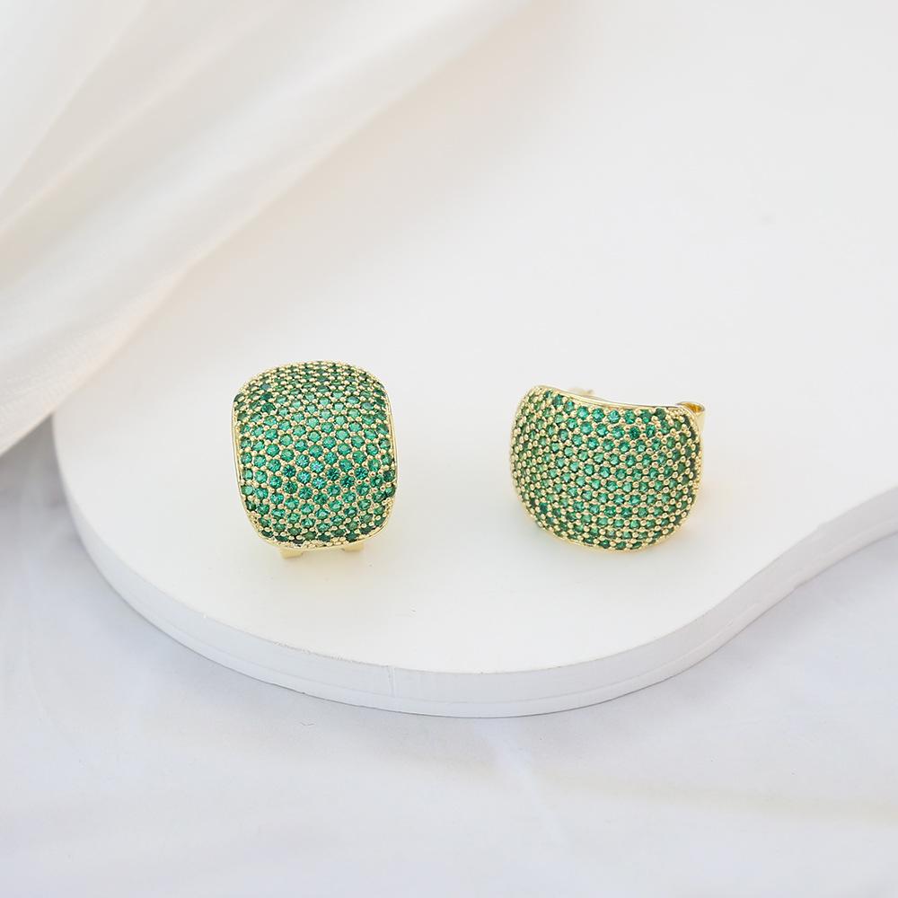 

Высококлассные ретро серьги-каффы с цирконом и бриллиантами: Элегантный и стильный дизайн для женщин