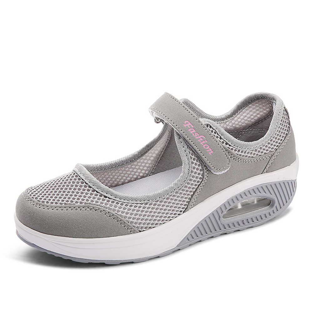 Fashion High Sole Super Big Size Shoes Women Sneakers Latest Sneakers White Loafers Woman Sport Outing Kawaiis Shouse 2025elegant