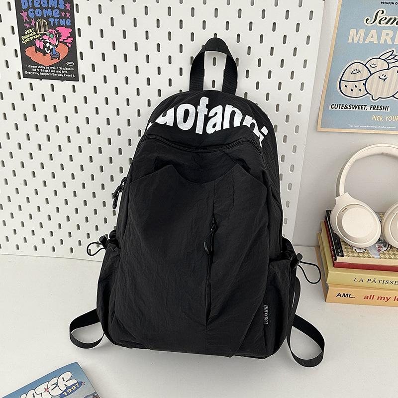 Fashion and leisure large-capacity student schoolbag new versatile travel backpack