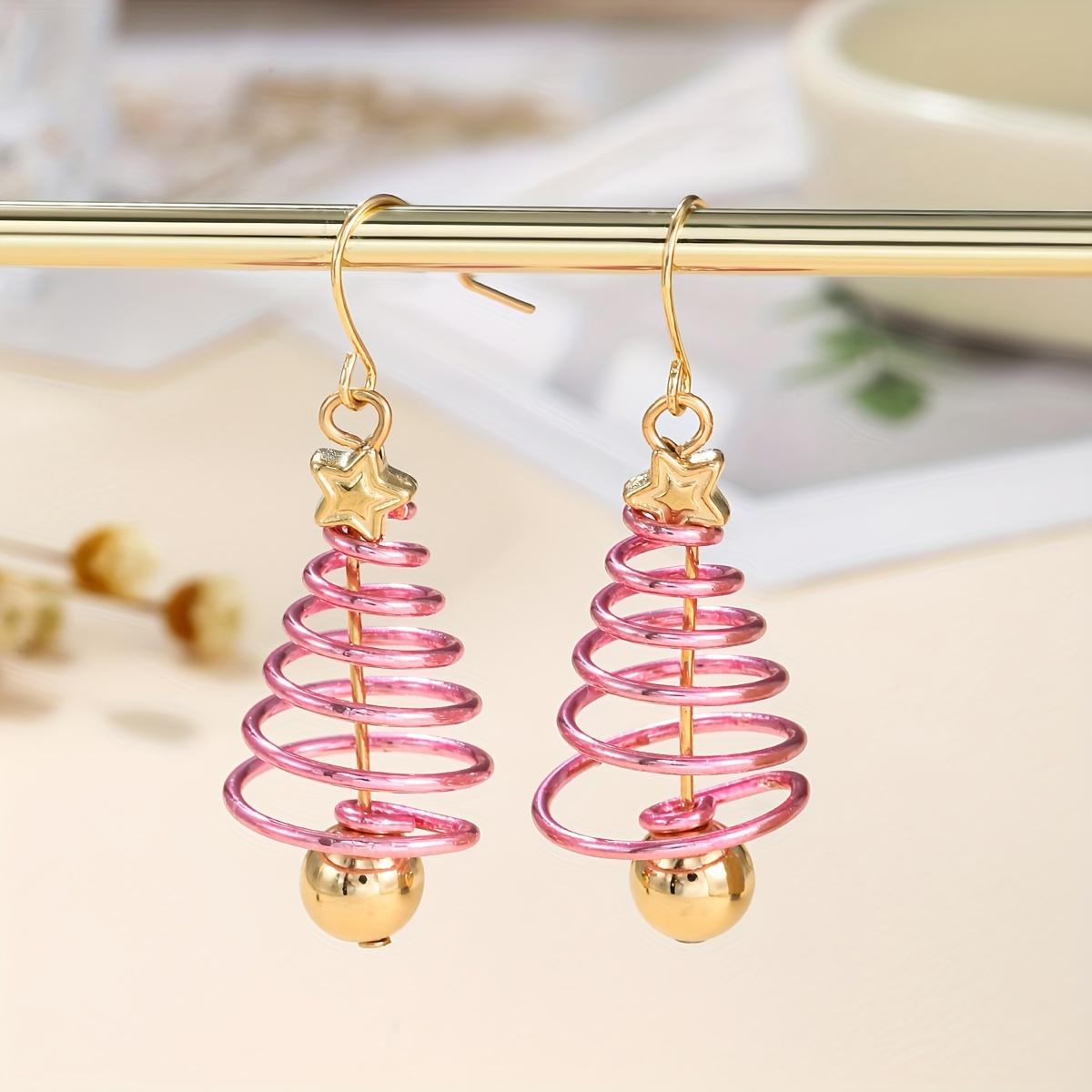

Festive Pink Girl Christmas Tree & Star Earrings - Adorable Iron Chain with Golden Accents, Perfect for Holiday Parties, Christmas Accessories Winter розовый
