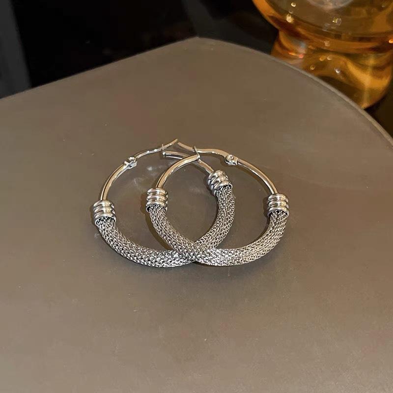Vintage Gold Color Mesh Round Hoop Earrings For Women Girls Fashion Metal Geometric Hollow Ear Buckle Jewelry Gift