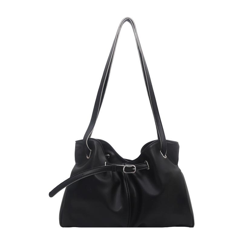 Single-shoulder Bag - Elegant and Versatile, Featuring Fashionable Pleats on The Shoulder Strap.