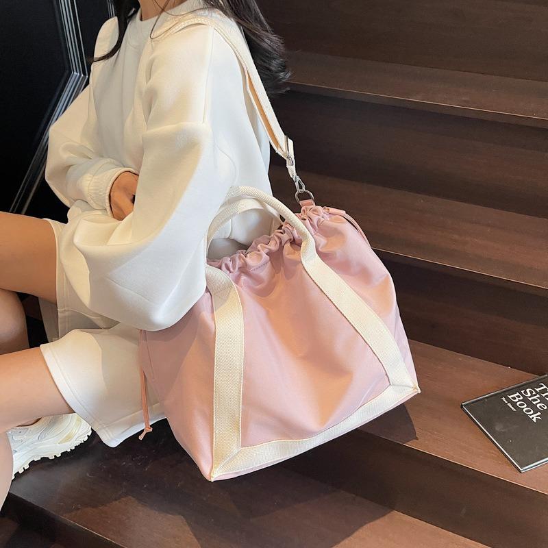 New messenger bag women's bucket bag college student portable shoulder bag commuter bag large capacity versatile tote bag