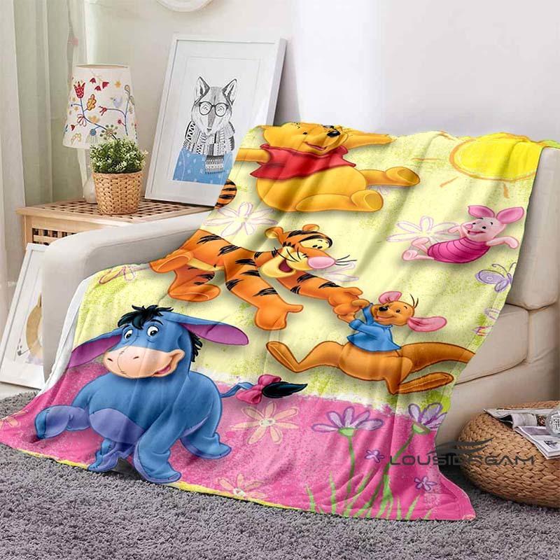 DIY Personalized Name Blanket, Pooh Bear Theme, Soft and Comfortable, Suitable for All Seasons, A Special Gift.