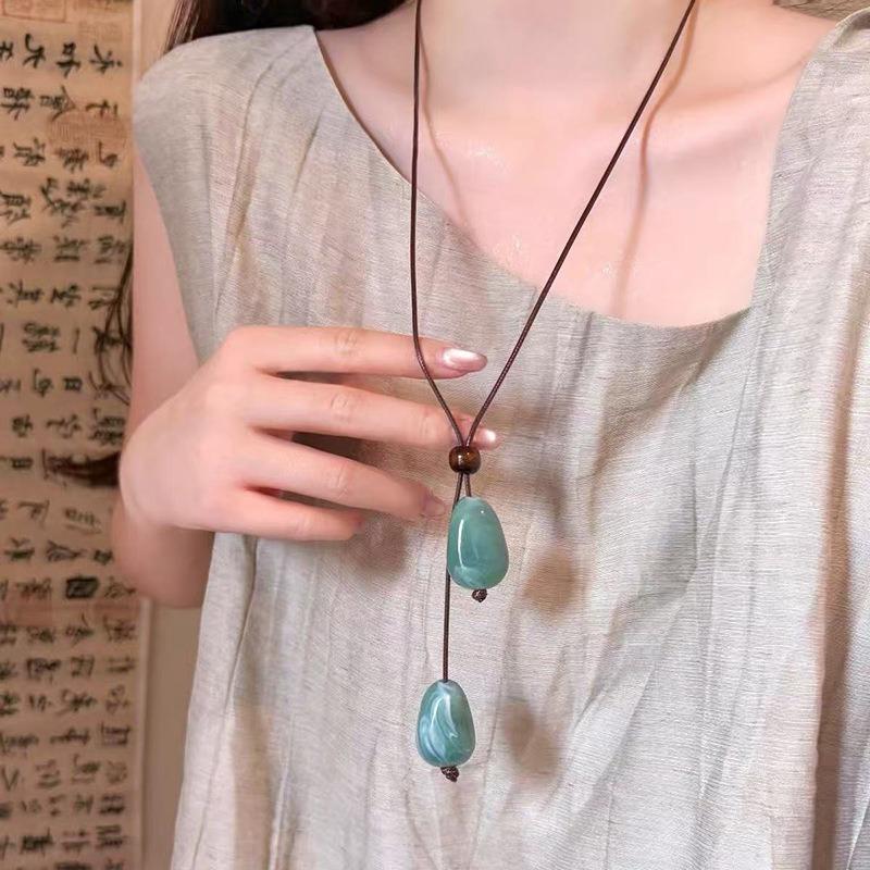 Retro Autumn and Winter Long Necklace Women's High-end Sweater Chain Niche Design Accessories