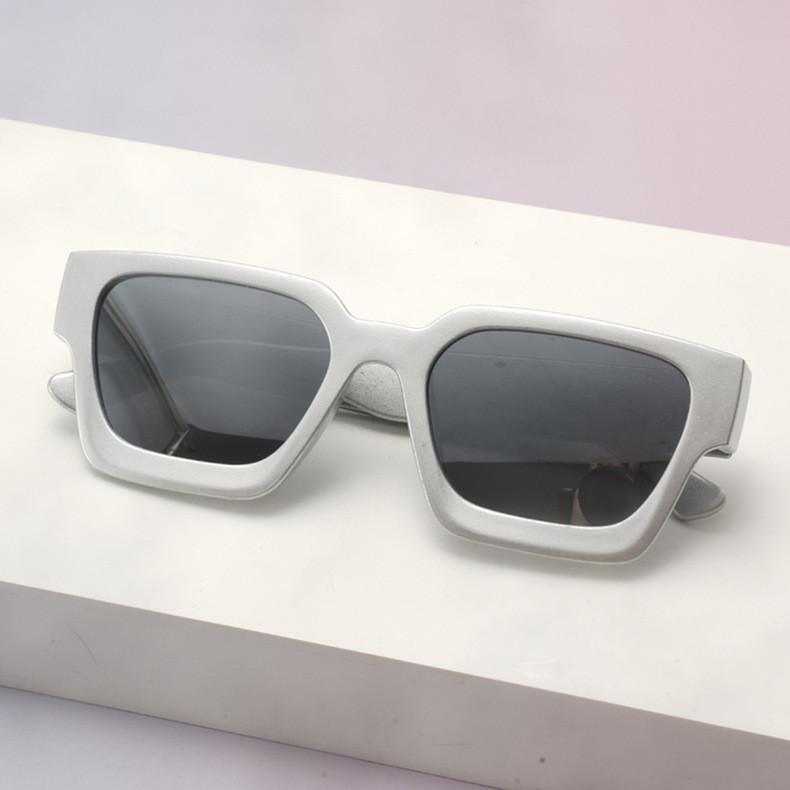 Minimalist Thick Frame Square Sunglasses With Uv400 For Fashionable Women And Men