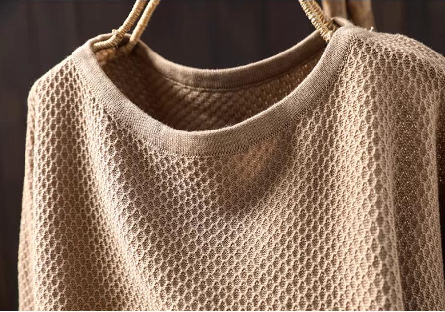 2026 Artistic Color Block Sweater: Retro Simple Round Neck, Soft Slimming, Versatile Casual Top for Women