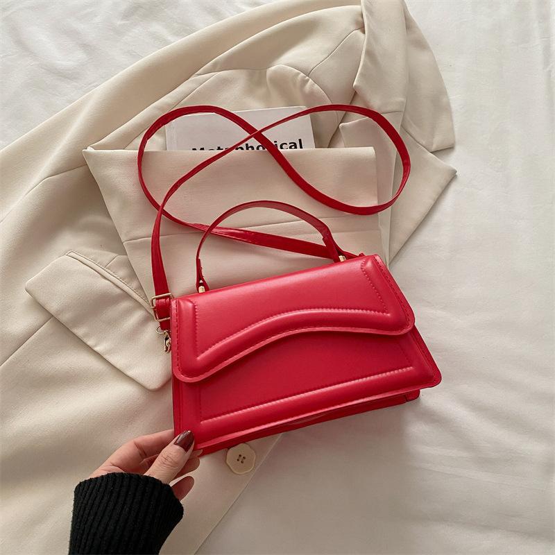 

Весна 2025 новая мода простая маленькая квадратная сумка повседневная сумочка в зарубежном стиле сумка через плечо красный