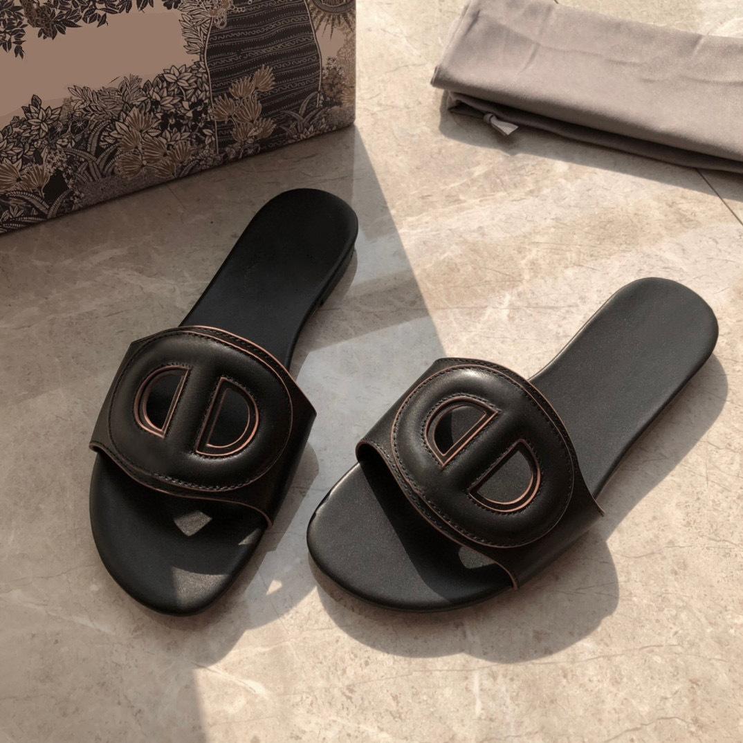 

Версия из овчины~ Шлепанцы с носком-пяточком для женской летней носки, кожаные на плоской подошве, полушлепанцы, сандалии с мягкой подошвой для пляжа 40