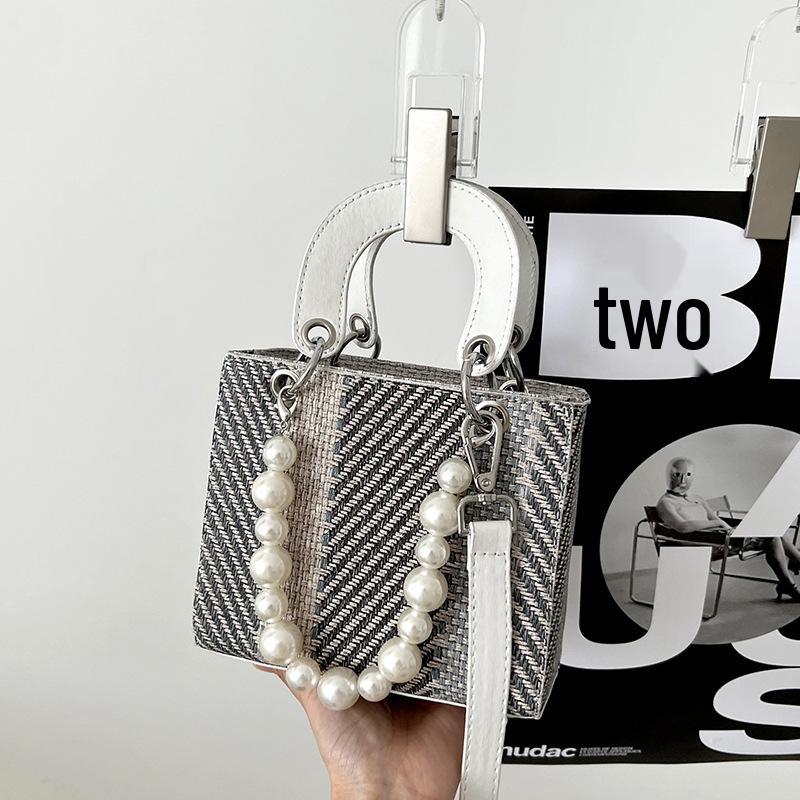 

2025 Городская Вместительная Жемчужная Модная Контрастного Цвета Сумка Через Плечо для Поездок