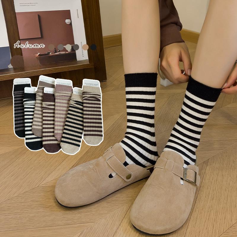 

Women s Autumn and Winter Warm Striped Patchwork School Windbreaker Socks 1 pair чорний/сірий