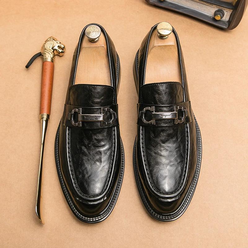 

Fashion New Italian Handmade Leather Fashion Formal Loafers For Men Slip-ons Mens Casual Shoes Quality Moccasin Men s Business Flats 44