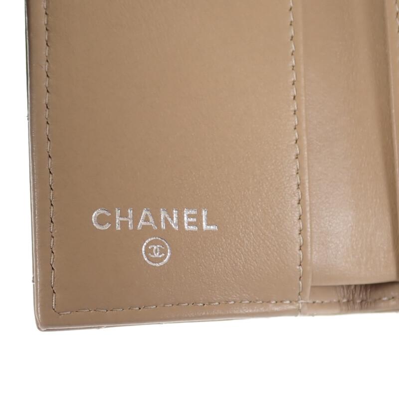 CHANEL  AP3882_B16247_NW781 Tri-fold wallet beige Calfskin Women