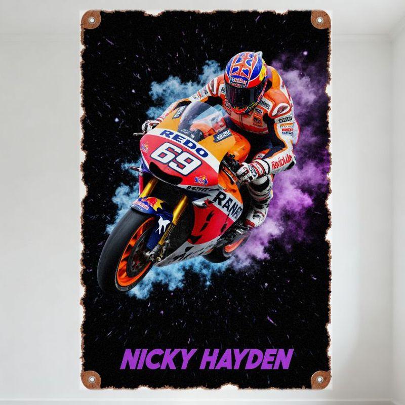 

Винтажная металлическая жестяная табличка с изображением Никки Хейдена, Ретро-постер гонщика на мотоцикле с логотипом 69 Honda Redo, Дизайн «Скорость и Азарт» для Мужчины Ca 20x30cm（7.8x11.8inch）