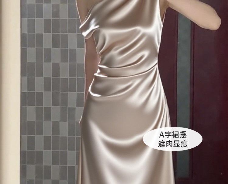 Acetate satin dress for women, new summer off-shoulder sophisticated off-shoulder sway neckline, waist-cinching hip-wrapping long dress