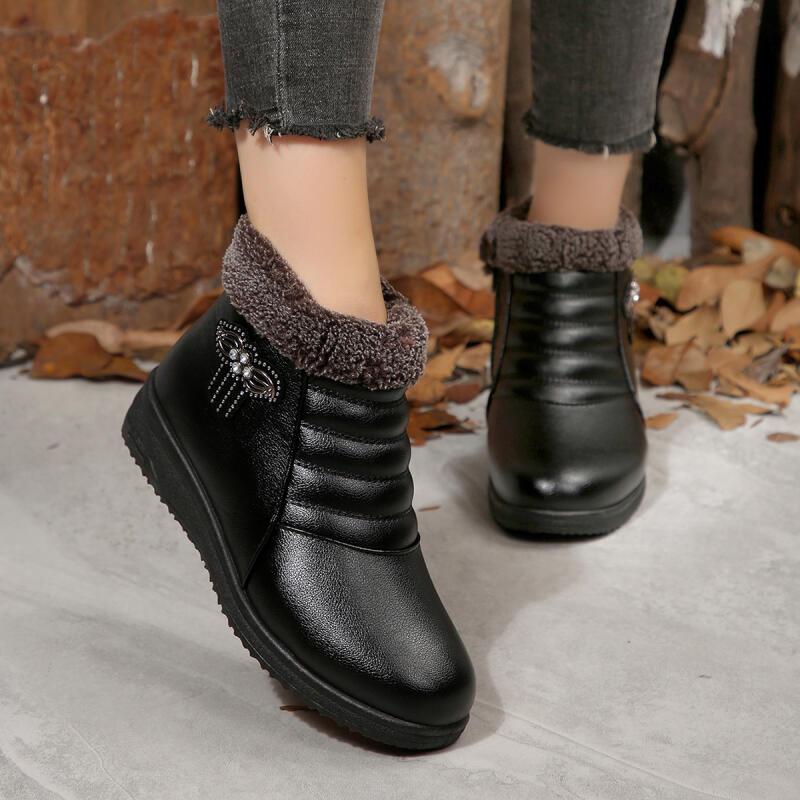 Fashion Retro Glitter Decoration Furry Ankle Boots Women 2025 Winter Comfort Round Toe Wedge Heel Fur Boots Warm Plush Non Slip Booties