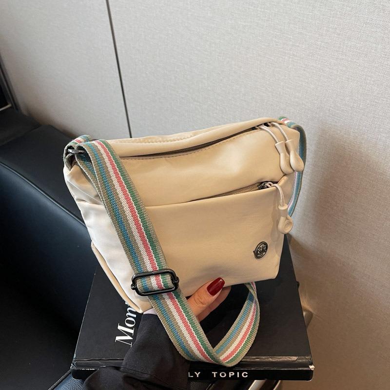 

Повседневная минималистичная нейлоновая сумка кроссбоди Премиальная легкая маленькая сумка через плечо Сумка для телефона для поездок Вместительный женский кошелек белый