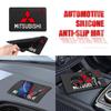 Emblema Auto Tappetino Antiscivolo Interno Supporto per Telefono GPS Tappetino Antiscivolo per Logo Mitsubishi ASX Lancer 10 9 L200 Pajero Sport Outlander