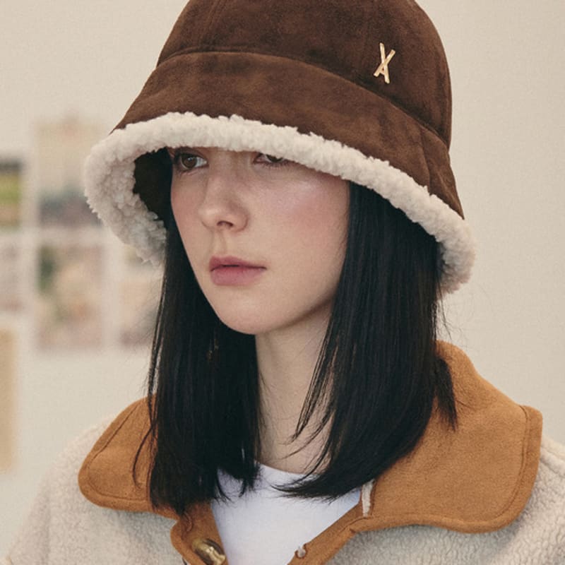 

VARZAR VA Панама Mustang с шипами Коричневая FREE