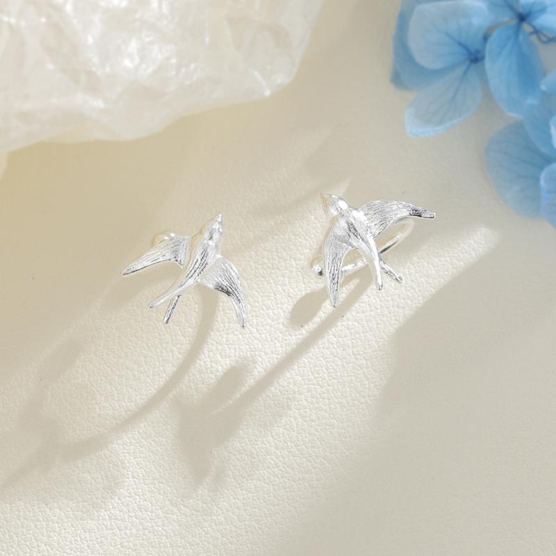 1Pair Simple Swallow Bird Ear Clip For Women Girls Simple Animal Non-Piercing Fake Cartilage Ear Cuff Jewelry Gifts