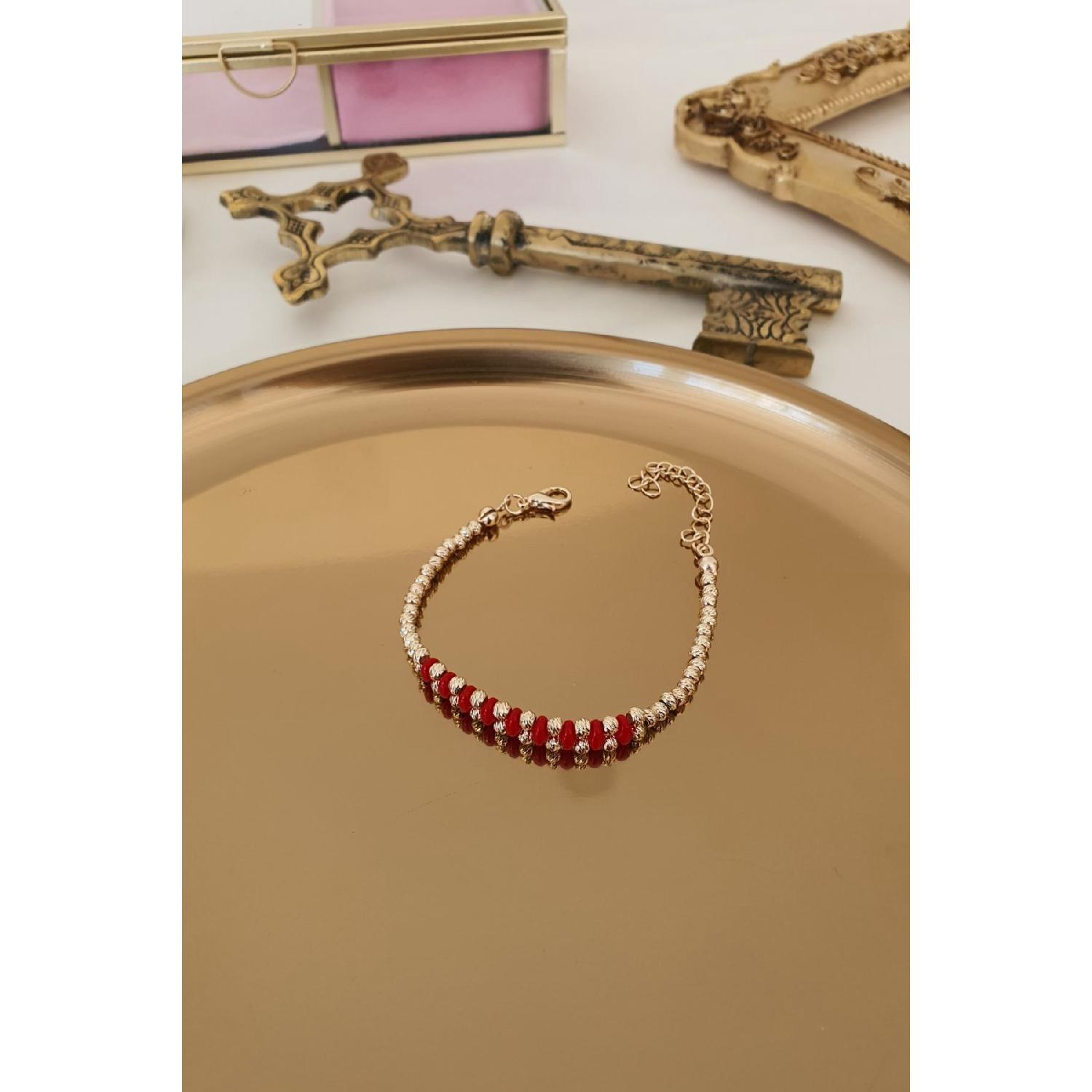 

Красный вязаный модельный браслет Miyuki And Dorika