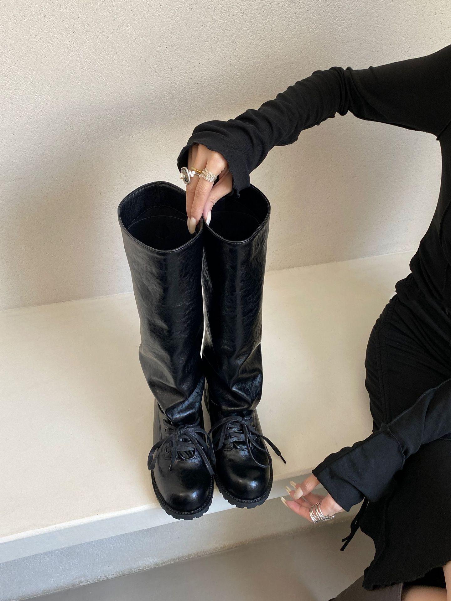 

Новые кожаные осенне-зимние ботинки Мартина на шнуровке, с широким голенищем, ботинки-сигареты, длинные сапоги для верховой езды женские 40 чёрный