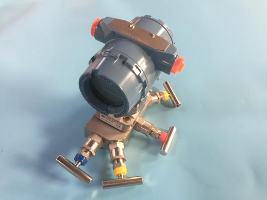 Stainless Steel Co-planar Five-Valve Manifold for 3051CD Differential Pressure Transmitter