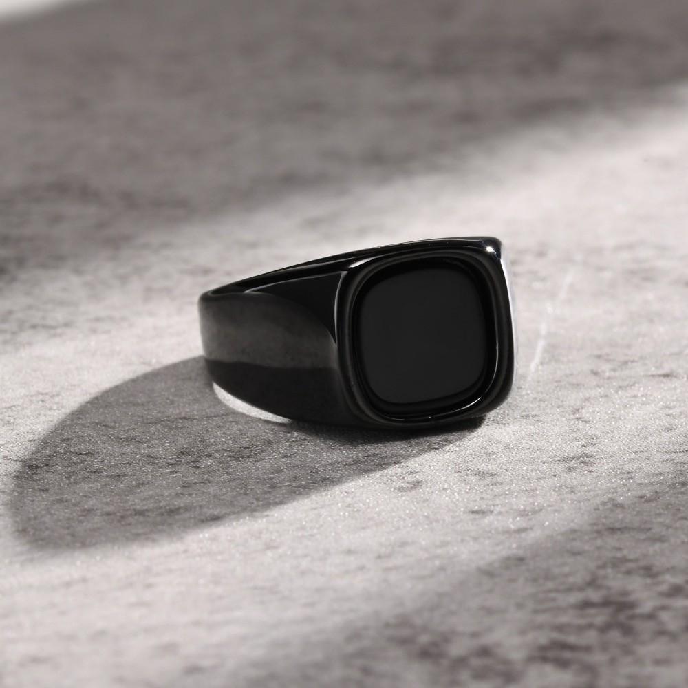 Black Retro Black Rings Jewelry Glass Stone Rings High-end Black Stone Square Ring Men