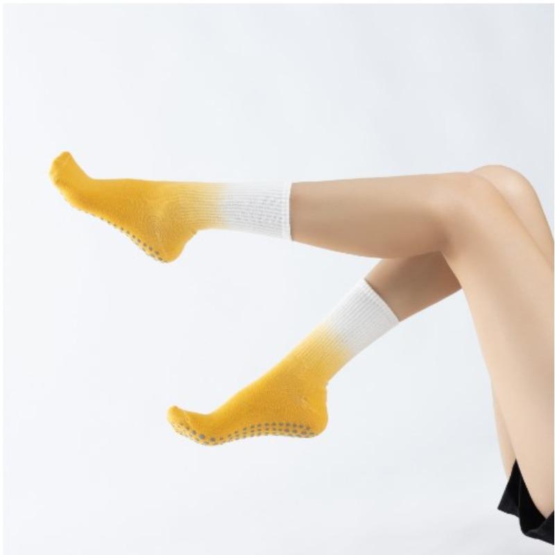 Einfarbige Yogasocken aus Baumwolle bis zur Mitte der Wade, rutschfeste Sportsocken mit Silikonunterseite, für Damen, für Indoor-Fitness, Trampolin, Tanz, Pilates