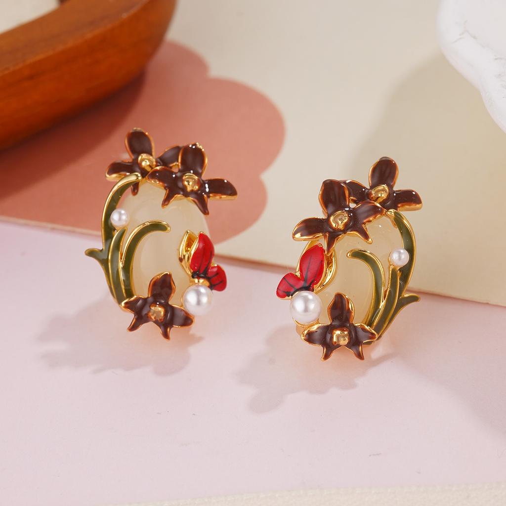 New Spring Pearl Flower Earrings Niche Design Premium Earrings 2026 Enamel Temperament Non-collision Earrings