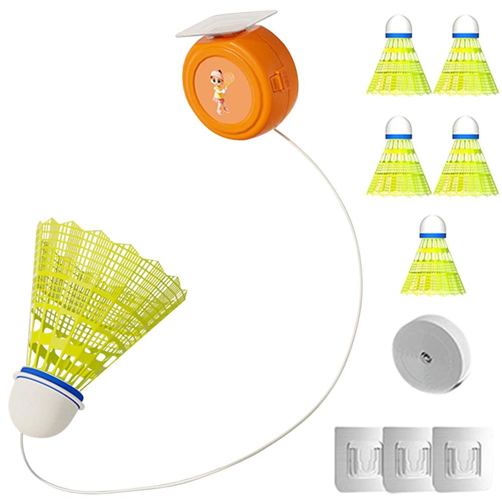 

1 комплект Тренажер для бадминтона для самостоятельных занятий Портативный робот для практики Самообучение Профессиональное устройство для отскока бадминтона Тренировочные аксессуары