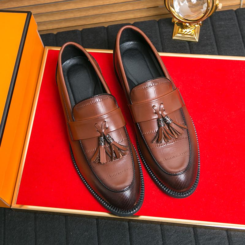 Fashion Elegant Tassel Design Men's Loafers Massage Sole Comfortable Men's Leather Casual Shoes Retro Brown Outdoor Commuting Work Shoes